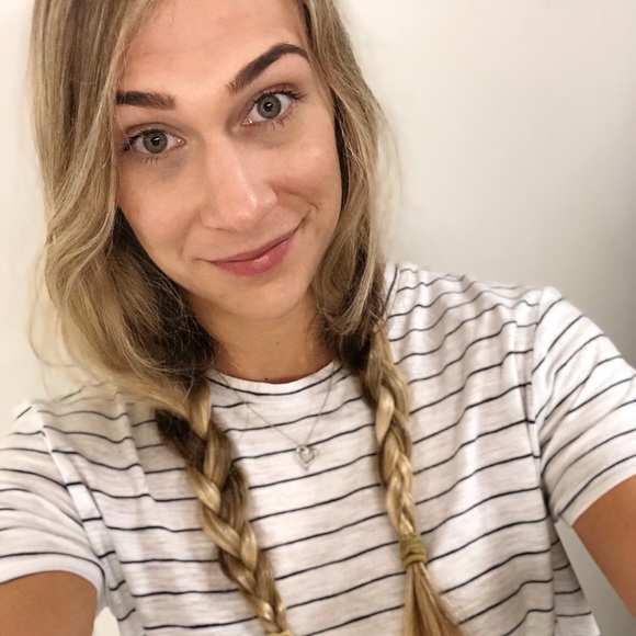 Meet your Posher, Ashley - Picture 1 of 1